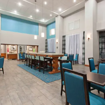 Hampton Inn & Suites Clovis-Airport North