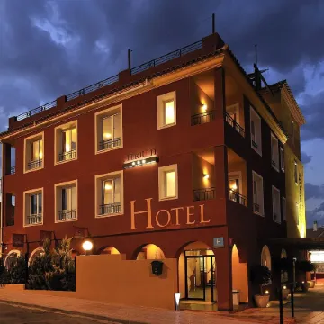 Atrium Hotel