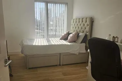 Cozy London Apartment Retreat Next to the 02