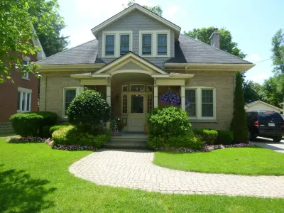 Cottage on Caledonia Bed & Breakfast Hôtels à : Stratford