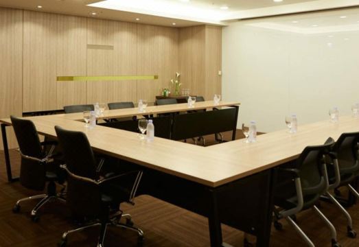 2. 로얄스퀘어 호텔..