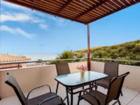 Armonia by the Sea - Majestic Seaside Retreat Hotels in Petalidi