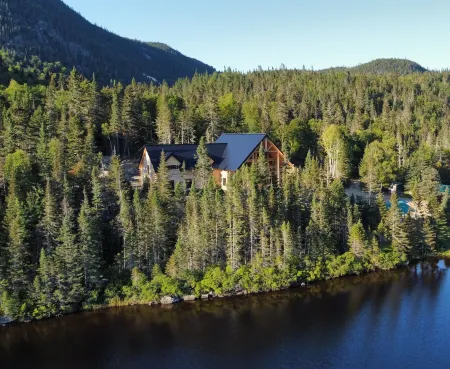 Auberge Boréale de Charlevoix Отели в г. Шарлевуа-Эст