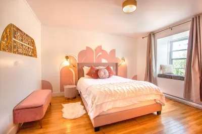 유니크 스테이즈 - 3690 세인트-드니 르 쁠라또-몽-후와얄 호텔