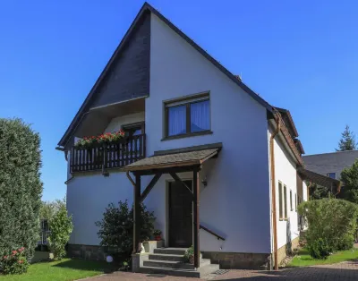 Apartment in Pirna Near Saxon Switzerland Park Отели рядом с достопримечательностью «Meister Karamellus»