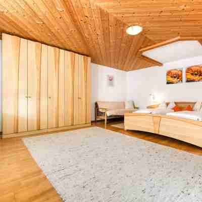 Haus Alvier - 3-zimmer Fewo Rothorn mit Terrasse Rooms