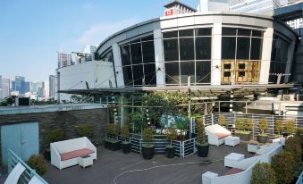 Luxurious 3Br Apartment at FX Residence Sudirman