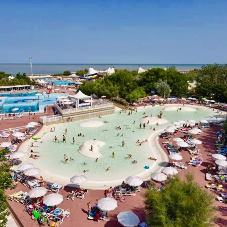Isamar Holiday Village