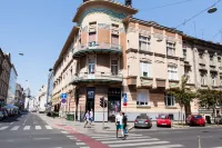 Loox Serviced Apartments Hatzova