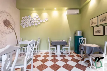 HOTIDAY Room Collection - Dolo