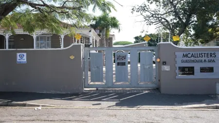 McAllisters on 8th Отели рядом с достопримечательностью «Университет Квазулу-Натал»