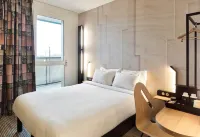 B&B Hotel Versailles Rocquencourt - parking