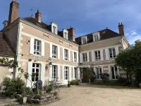 Maison Bel Air Hotel in zona Matra automobile museum space