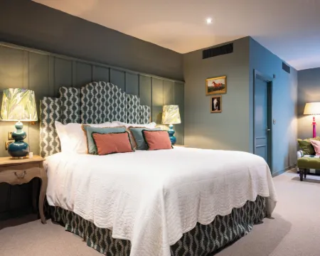 The Coat and Bear Hotels in Newbury
