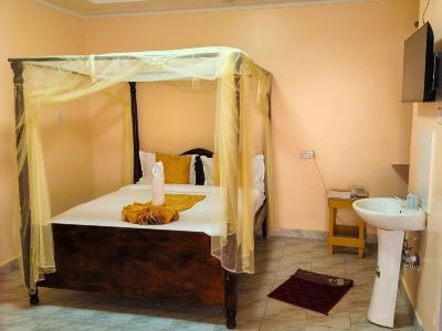 Jacaranda Luxury Suites