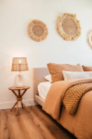 Luxury Village Home Close to Beaches and Wineries!