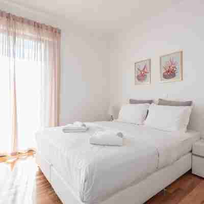 Adelos Maisonette Near Vouliagmeni Beach Rooms