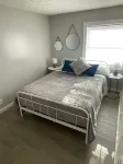 15 Min Walk to Notre Dame! Charming Cottage