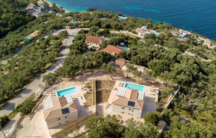 Vasiliki Villa - Charming 4 Br Villa with Pool and Sea Views