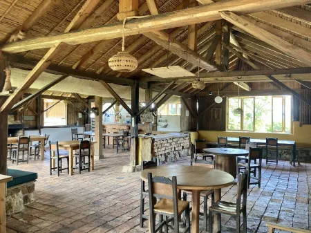 Hotel Raquira Silvestre Lodge Отели в г. Ракира