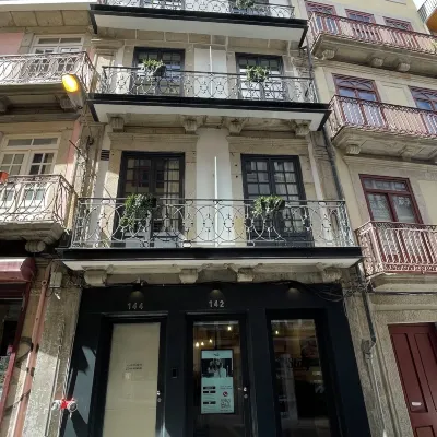MyStay Porto São Bento Các khách sạn gần Nhà thờ Porto Cathedral