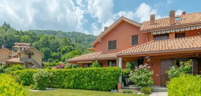 Panorama Lake and Garden by Wonderful Italy