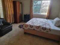 Hide View Hotel Hoteles en Akwapem Norte
