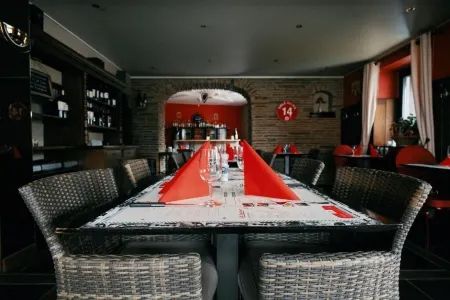 Hôtel Francorchamps Pitlane Lodge Отели в г. La Gleize