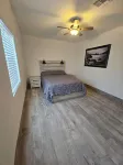 Spacious, cozy, and modern guest house in charming Queen Creek with AC & WiFi