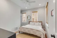The Saint's Suite - brand new 3 Bed/3 EnSuite Bath, 1 Block to King - Condos