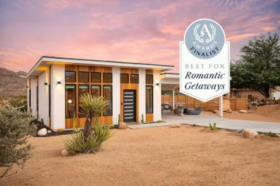 Chicory by AvantStay Modern Desert Retreat w Hot Tub