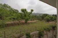 Paatlidun Safari Lodge, Jim Corbett - Mountain view