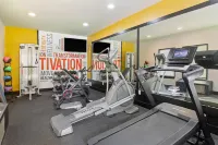 Best Western Plus Regency Park - gimnasio