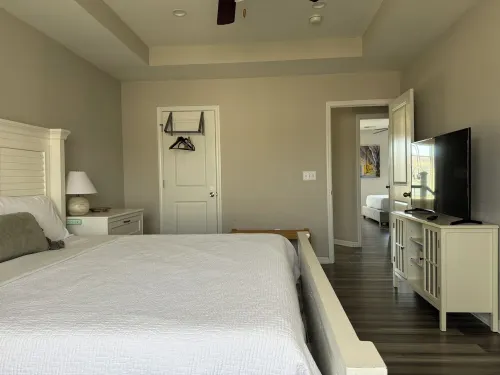 Spacious 4-bedroom house in welcoming North Charleston with WiFi, AC