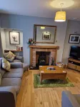 Two Bedroom Cottage in the heart of Royal Deeside, Cairngorms Scotland. Hotels in Aboyne
