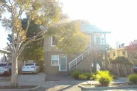 Cozy 2-bedroom condo in fabulous Berkeley next to the marina - Homestays
