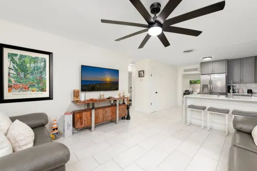 Sunshine State of Mind House Hotels in Jensen Beach