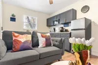 4 Miles From Downtown Tampa C