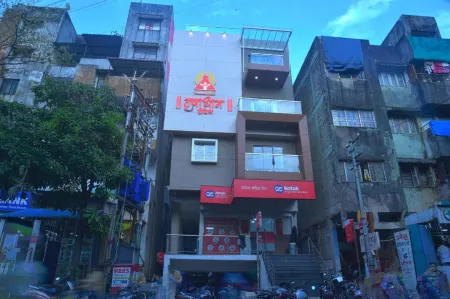Hotel TrushaDham Near to Mahalaxmi Temple Kolhapur Отели рядом с достопримечательностью «Mahalaxmi Temple Perking Closest»