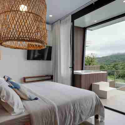 Stylish Volcano Villa w/ Jacuzzi & Private Pool, Volcano Views, Sun Deck, WiFi Rooms