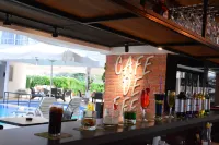 Club Efes Otel - Quầy bar