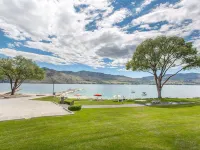 Luxury waterfront townhouse w/ sandy beach outside your patio door! WOW! Hotels in Chelan