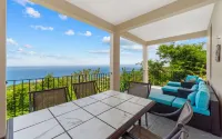 GORGEOUS! Hilltop Villa - Amazing Views from 2 spacious decks-centrally located!