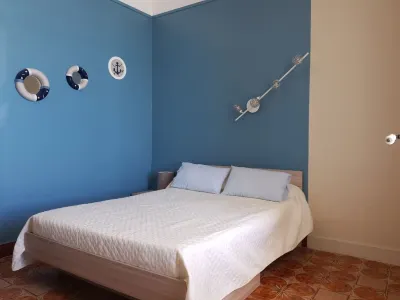 Spacious apartment Unobstructed View Of Mediterranean Sea In The Heart Of The Village Hotels near Le Frégate Provence