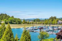 Marina side - The Moorage