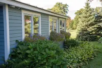 Modern Lakefront Apartment Hotel a Grand Isle County