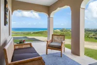 NEW! Private King Studio with ocean views in Christiansted!