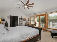 Venus Studio: Hottub, King Bed, Kayak, Bikes, SUP, Hotels in Kitty Hawk