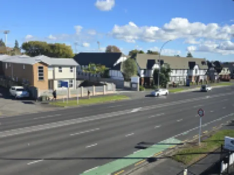 Microtel Lodge Hamilton - Hostel Hotels in Hamilton