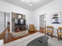 Remodeled Historical Home in Downtown Warm Springs Hotels in Meriwether County